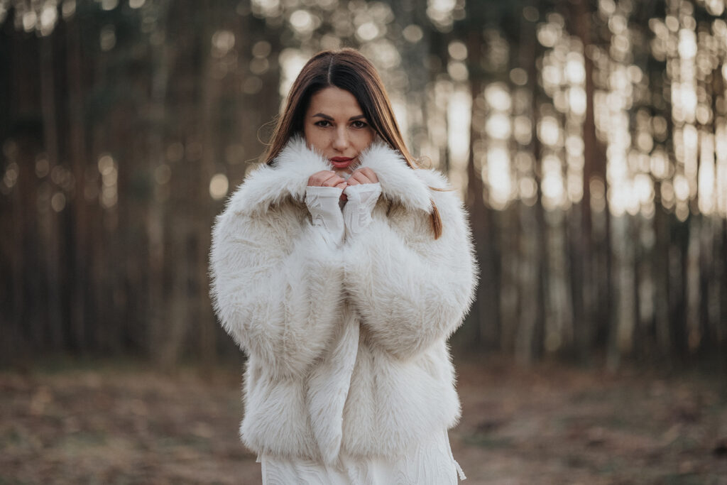 Naturalny, swobodny portret z sesji urodzinowej.