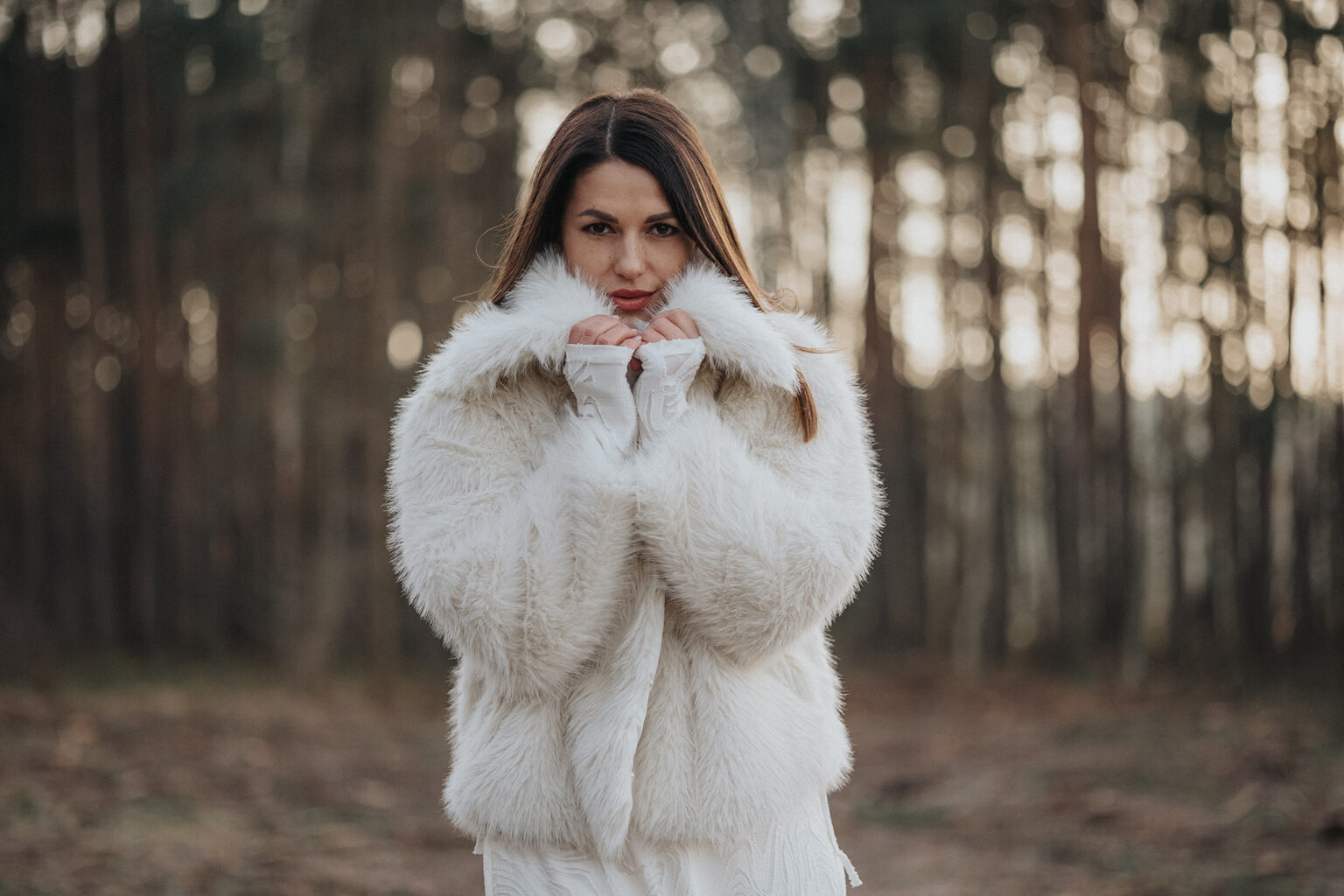 Naturalny, swobodny portret z sesji urodzinowej.